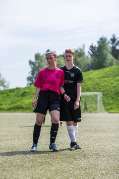 Bild 131 - B-Juniorinnen Pokalfinale SV Henstedt Ulzburg - SG Holstein Sued : 2:0